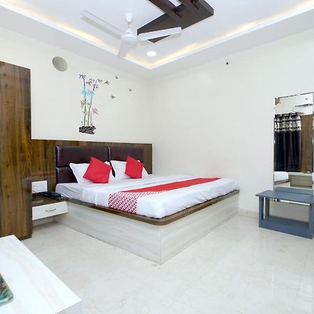 Oyo Flagship 27933 Hotel Green Valley Rāipur Zewnętrze zdjęcie