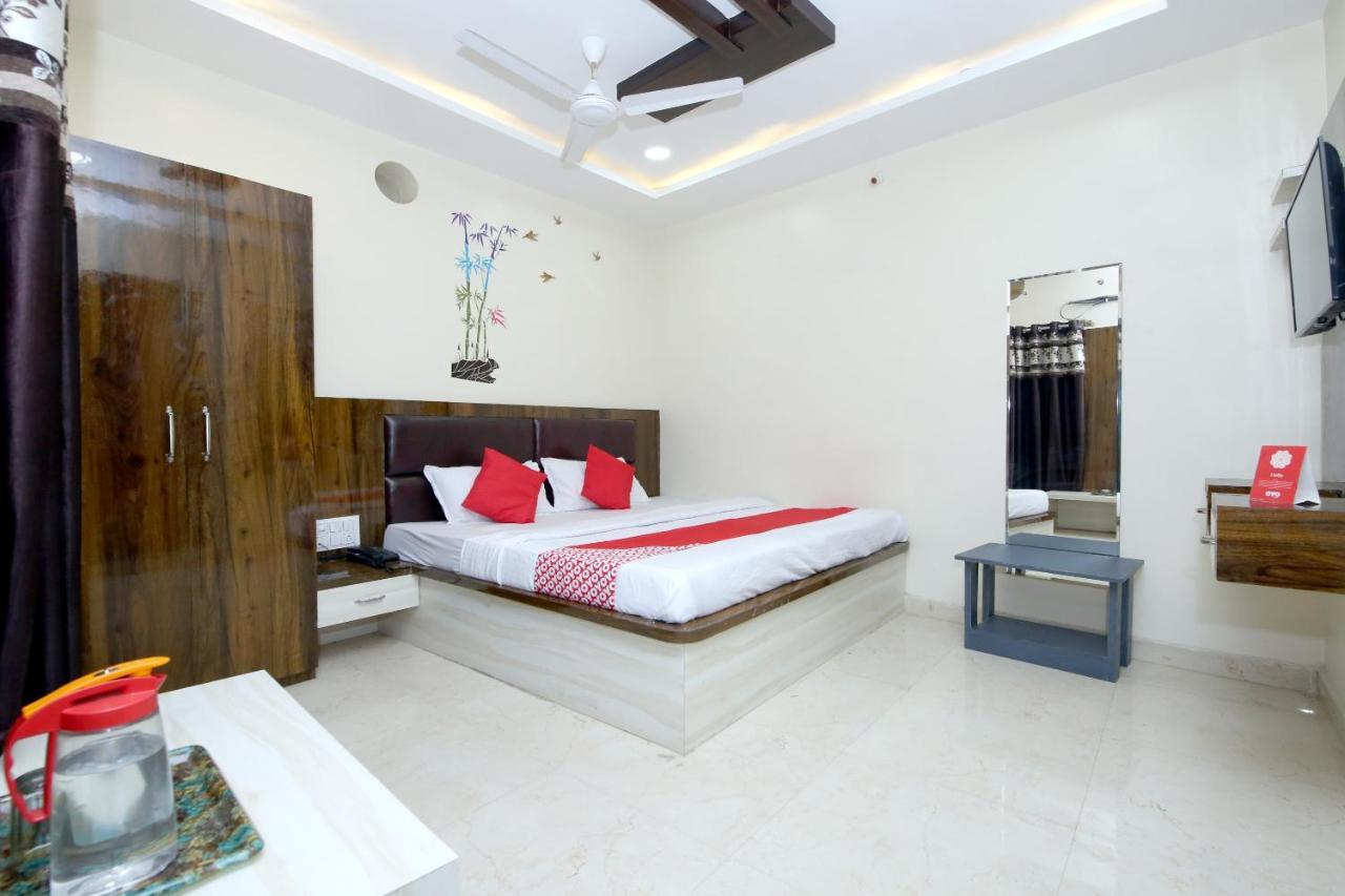 Oyo Flagship 27933 Hotel Green Valley Rāipur Zewnętrze zdjęcie